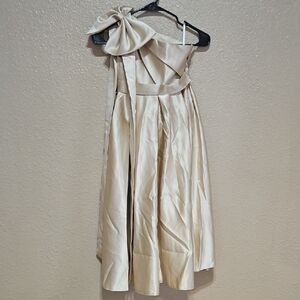 Elegant Cream One-Shoulder Dress